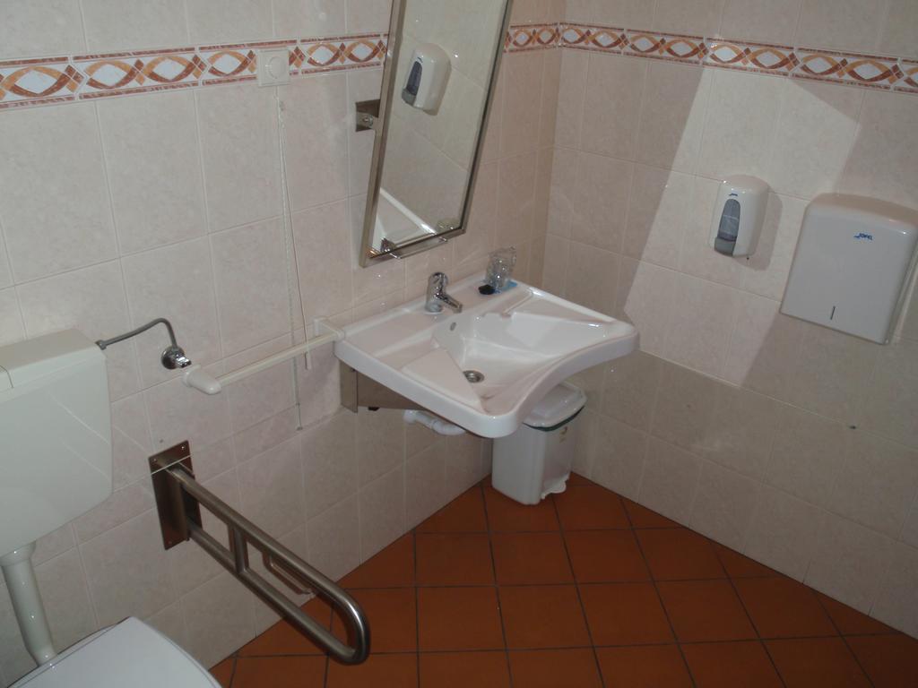 Hotel Romba オウリケ エクステリア 写真
